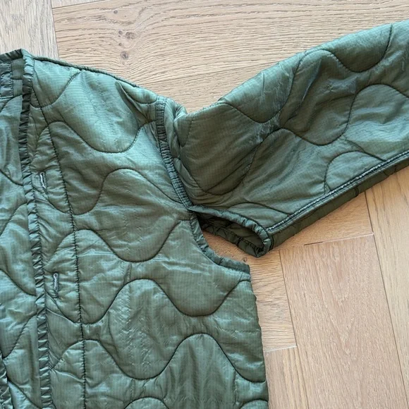 Green Quilted Jacket - Picture 4 of 6